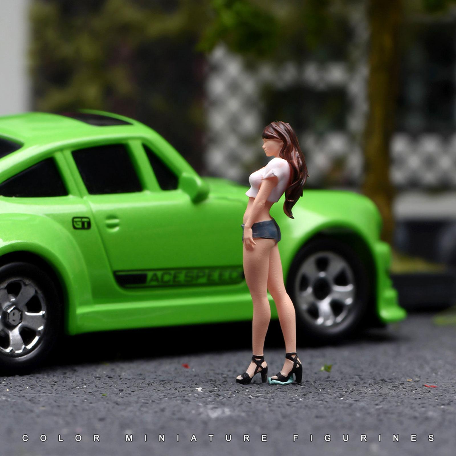 Outdoor Furniture Designer - Figura Feminina em Resina Escala 1:64,